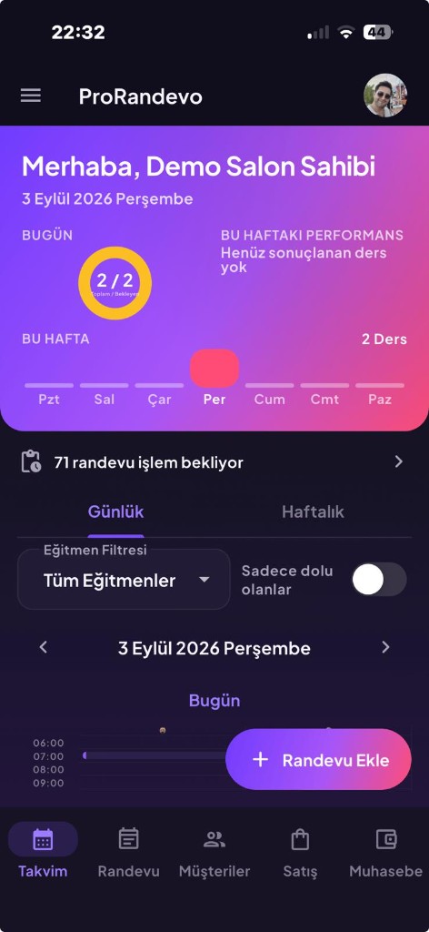 ProRandevo mobil uygulaması ana ekranı